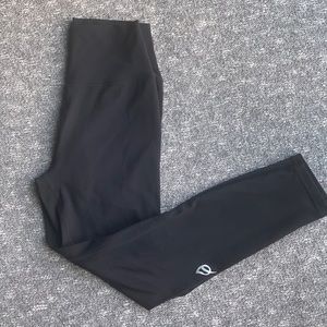 P’tula Alainah II Legging “23 in Smooth Black